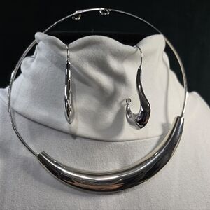Elegant Silver Jewelry Set
